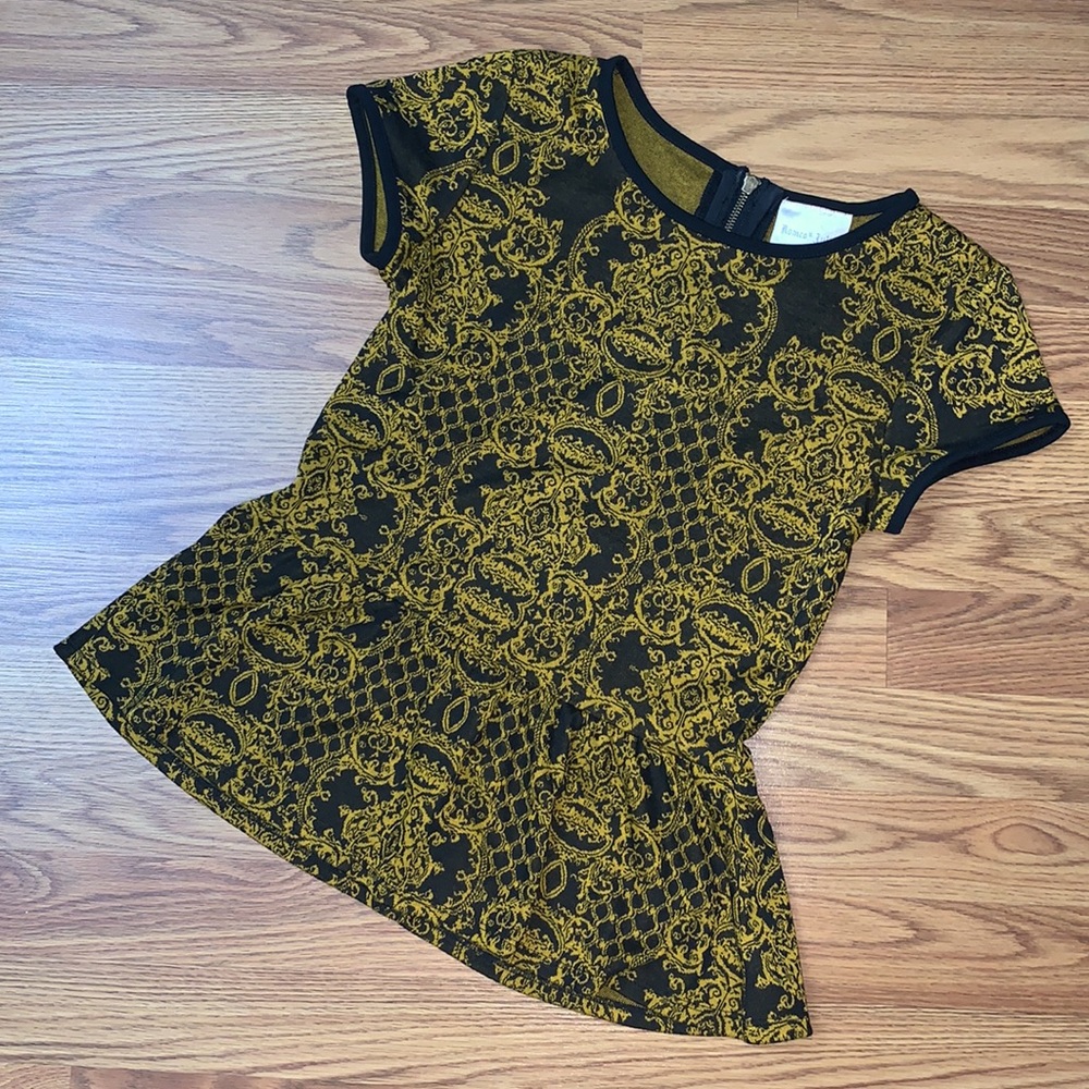 💕Romeo & Juliet couture peplum top Size Small